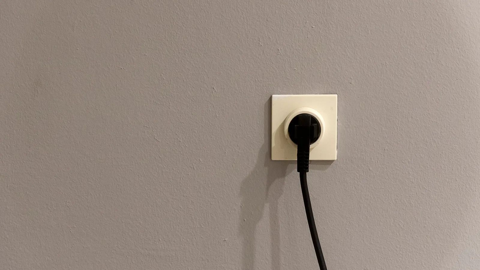 When the oven takes the power out for the whole house